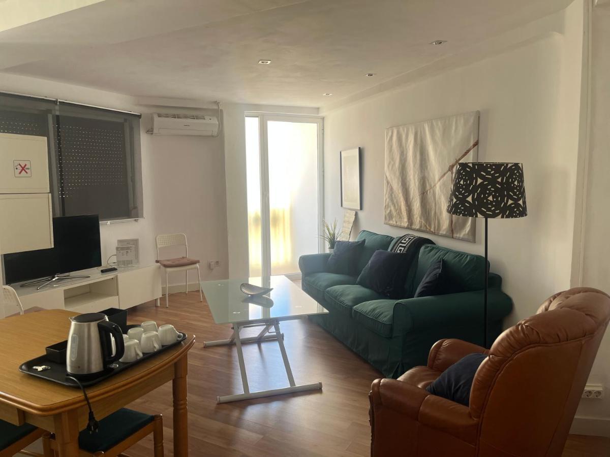 Apartamento Los Marmoles Apartment Malaga Bagian luar foto
