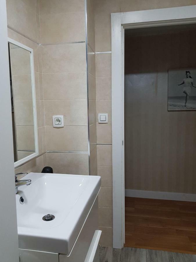 Apartamento Los Marmoles Apartment Malaga Bagian luar foto